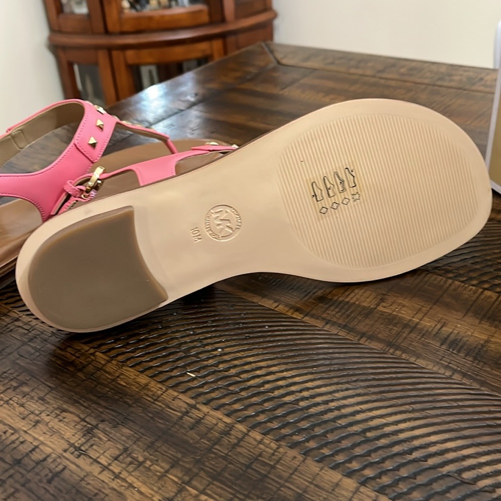Michael Kors Pink Studded Sandals NIB - Picture 6 of 7